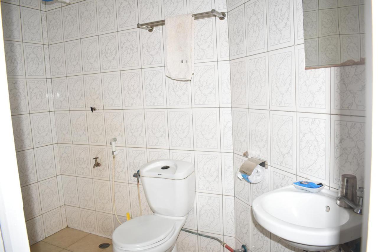 Rainbow Executive Lodge Boma la Ngombe Екстериор снимка