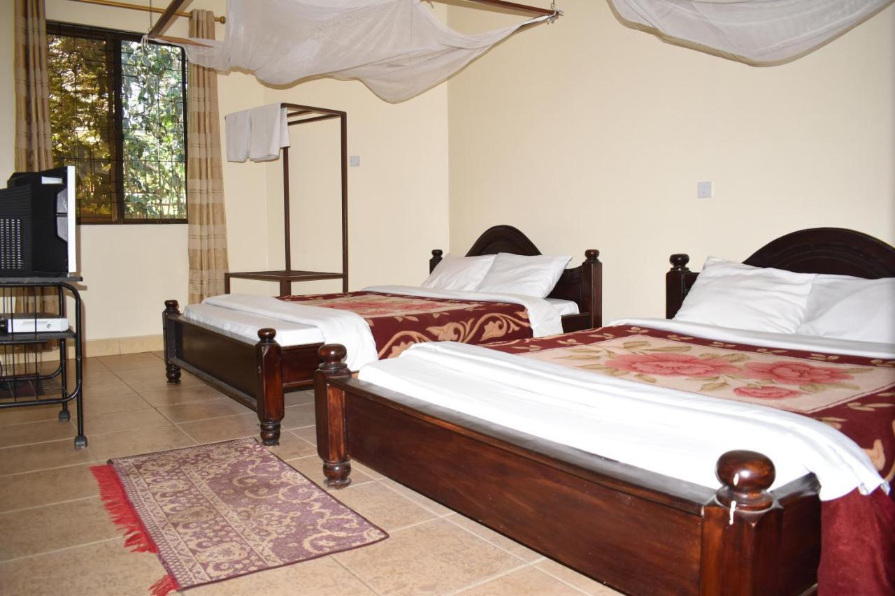 Rainbow Executive Lodge Boma la Ngombe Екстериор снимка