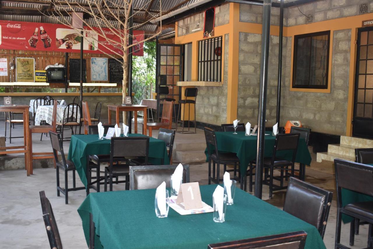 Rainbow Executive Lodge Boma la Ngombe Екстериор снимка