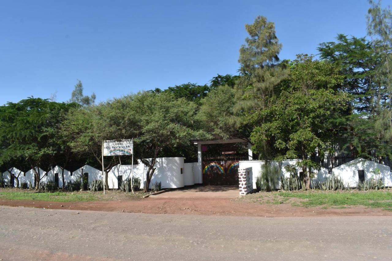 Rainbow Executive Lodge Boma la Ngombe Екстериор снимка